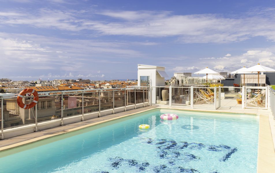séminaire efficace piscine mercure nice centre notre dame rooftop