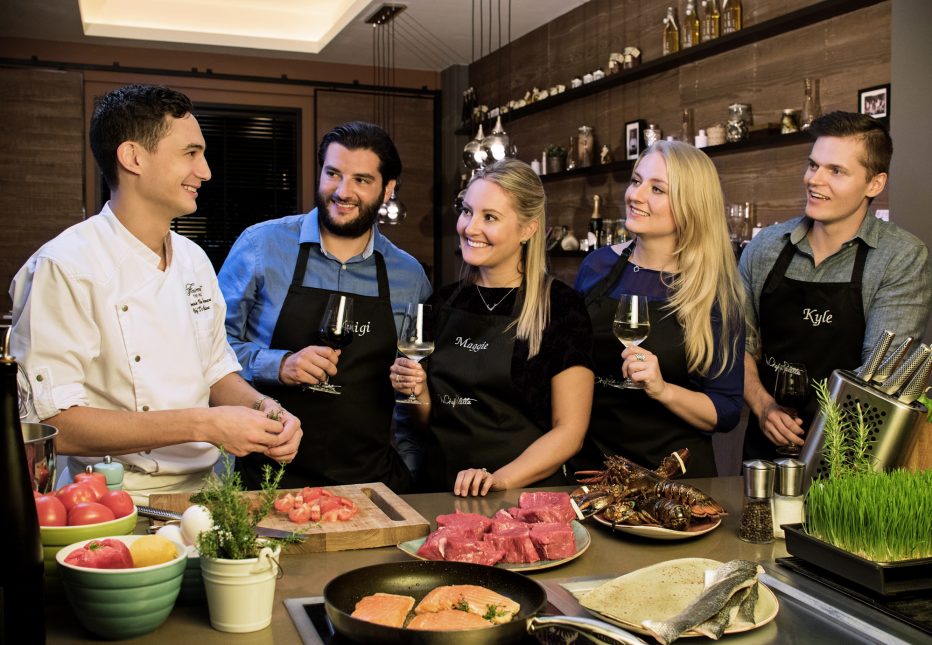 incentive
équipe dans un cours de cuisine